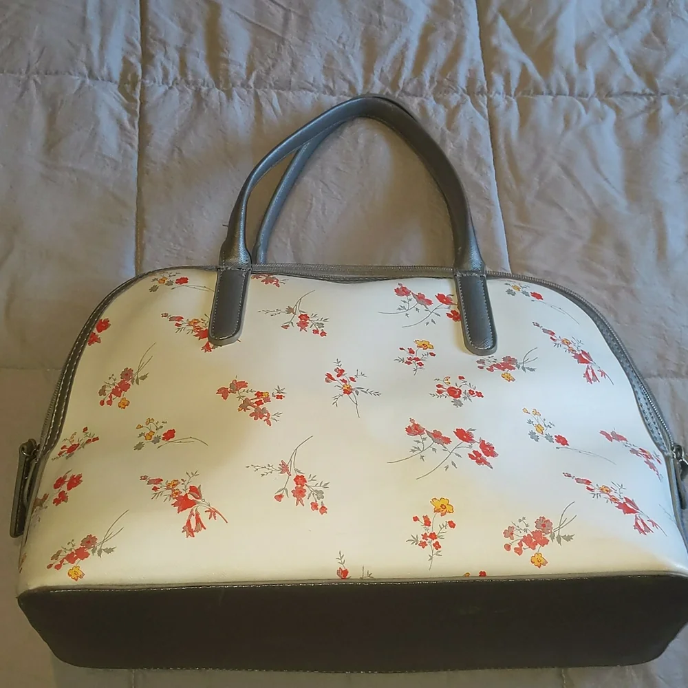 Kenneth Cole Reaction Floral Purse - Picture 2 of 15